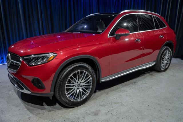 new 2024 Mercedes-Benz GLC 300 car, priced at $54,925