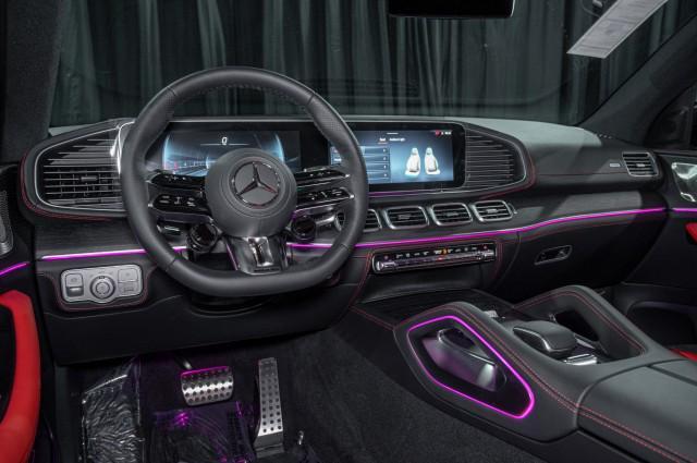new 2025 Mercedes-Benz AMG GLE 53 car, priced at $97,875