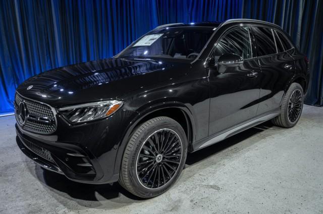 new 2025 Mercedes-Benz GLC 300 car, priced at $62,755