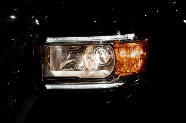 used 2022 GMC Canyon car, priced at $32,000