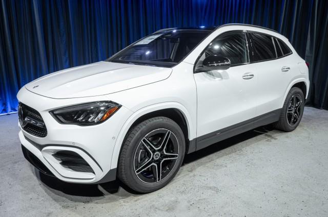 new 2025 Mercedes-Benz GLA 250 car, priced at $52,205