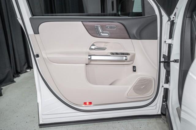 new 2026 Mercedes-Benz GLB 250 car, priced at $48,030