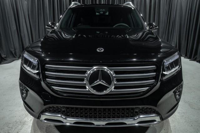 new 2025 Mercedes-Benz GLB 250 car, priced at $47,145