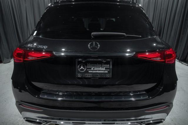 new 2024 Mercedes-Benz GLC 300 car, priced at $56,175