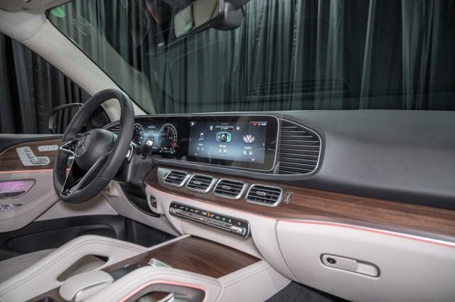 new 2025 Mercedes-Benz GLE 450e car, priced at $79,895