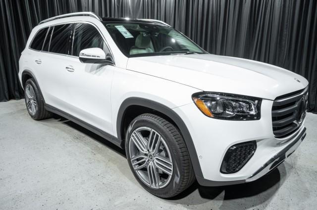 new 2024 Mercedes-Benz GLS 450 car, priced at $90,125