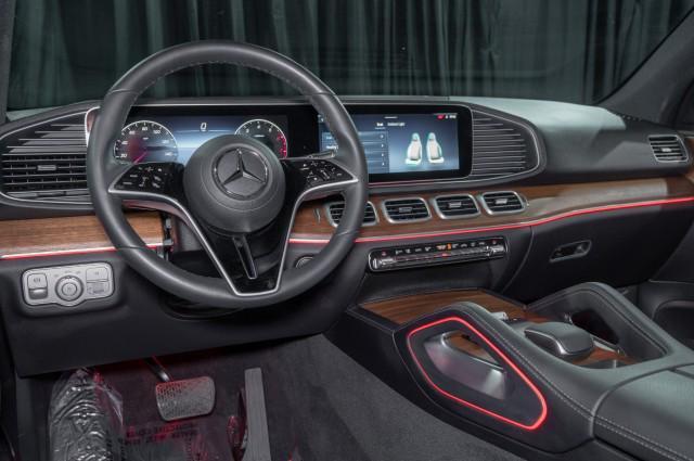 used 2025 Mercedes-Benz GLE 450 car, priced at $68,500