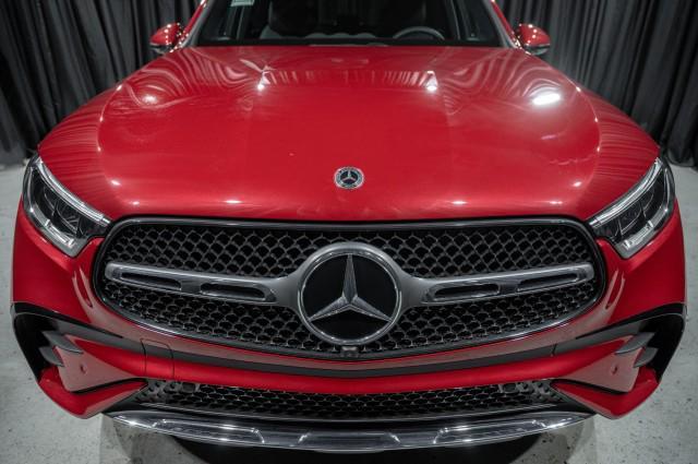 new 2024 Mercedes-Benz GLC 300 car, priced at $60,205