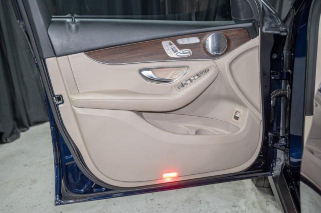 used 2020 Mercedes-Benz GLC 300 car, priced at $26,990