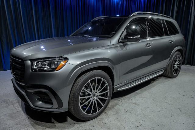 new 2025 Mercedes-Benz GLS 580 car, priced at $121,885