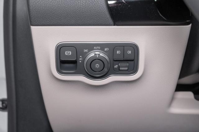 new 2026 Mercedes-Benz GLA 250 car, priced at $45,720