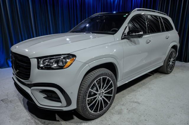 new 2025 Mercedes-Benz GLS 450 car, priced at $106,195