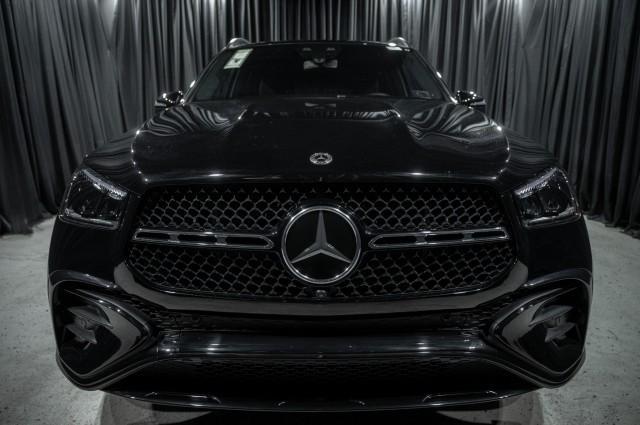new 2025 Mercedes-Benz GLE 580 car, priced at $97,930