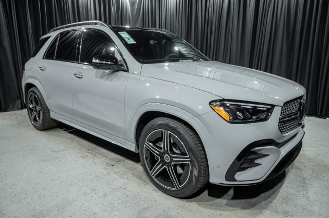 new 2025 Mercedes-Benz GLE 450 car, priced at $88,110