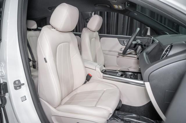 new 2025 Mercedes-Benz GLA 250 car, priced at $44,250