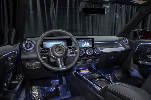 new 2025 Mercedes-Benz GLB 250 car, priced at $48,645