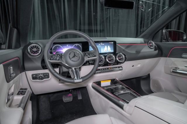 new 2025 Mercedes-Benz GLA 250 car, priced at $49,145