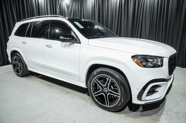 new 2026 Mercedes-Benz GLS 450 car, priced at $98,315