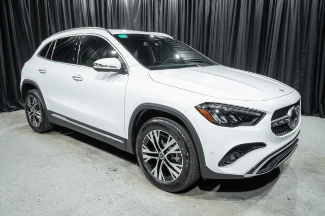 new 2025 Mercedes-Benz GLA 250 car, priced at $47,295