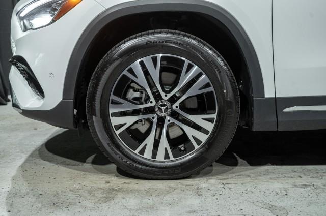 new 2025 Mercedes-Benz GLA 250 car, priced at $47,295