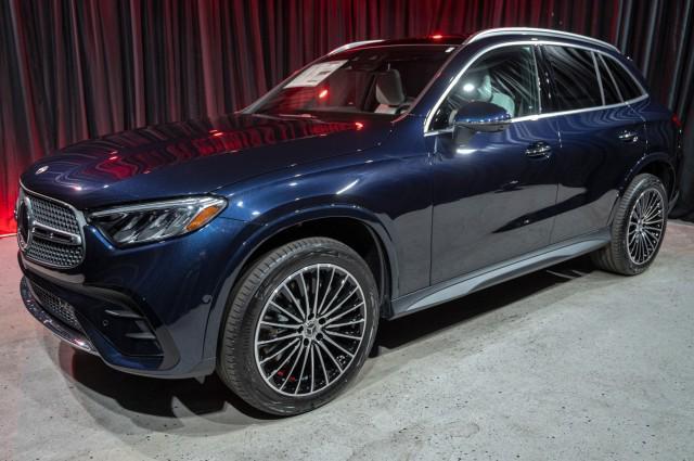 new 2024 Mercedes-Benz GLC 300 car, priced at $61,125