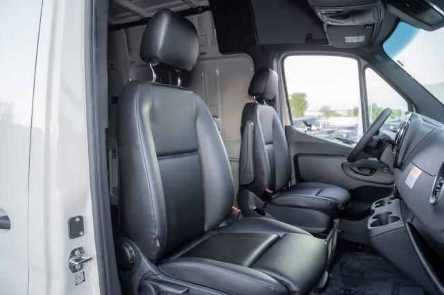 new 2025 Mercedes-Benz Sprinter 2500 car, priced at $69,359
