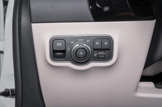 new 2025 Mercedes-Benz GLA 250 car, priced at $44,250