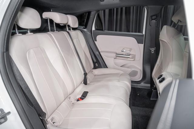 new 2025 Mercedes-Benz GLA 250 car, priced at $44,250