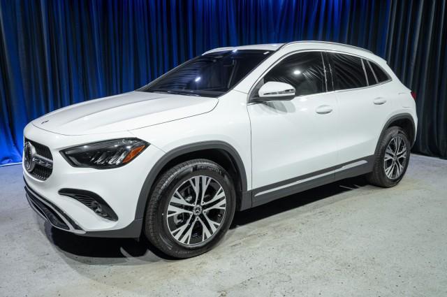 new 2025 Mercedes-Benz GLA 250 car, priced at $44,250