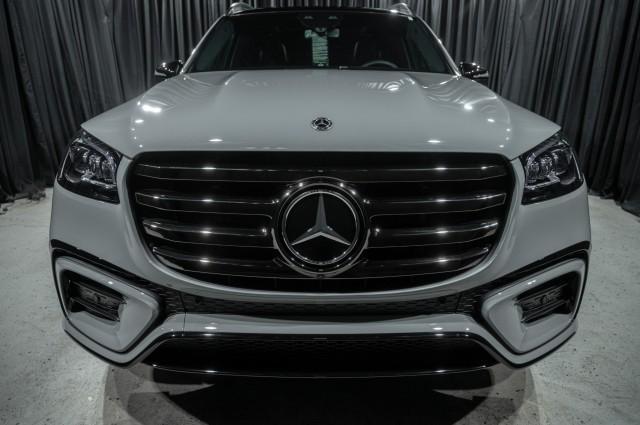 new 2025 Mercedes-Benz GLS 450 car, priced at $106,980