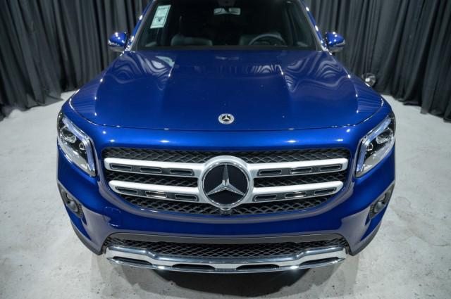 new 2023 Mercedes-Benz GLB 250 car, priced at $50,900