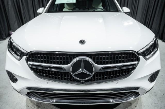 new 2025 Mercedes-Benz GLC 300 car, priced at $51,855