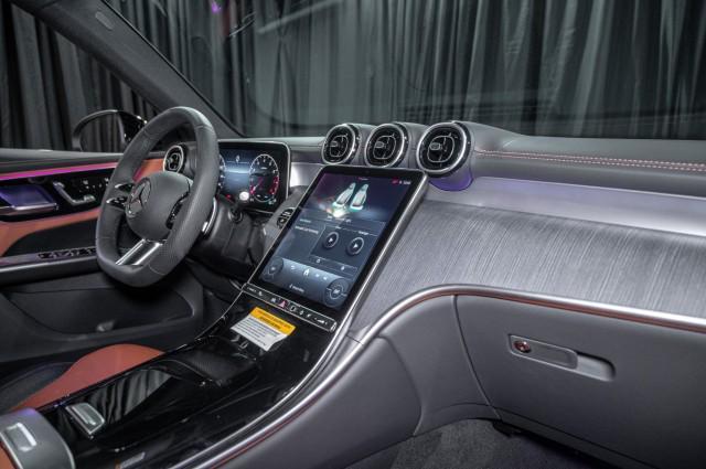 new 2025 Mercedes-Benz GLC 300 car, priced at $55,225