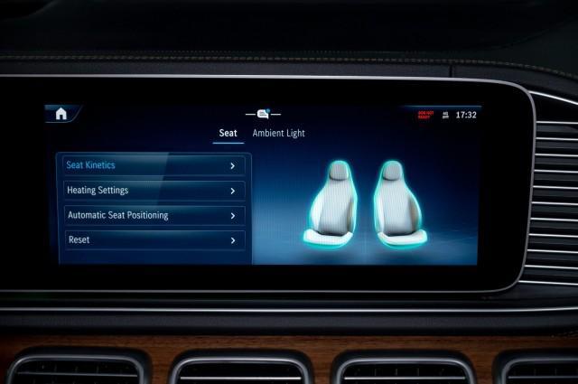 new 2025 Mercedes-Benz GLS 450 car, priced at $97,945
