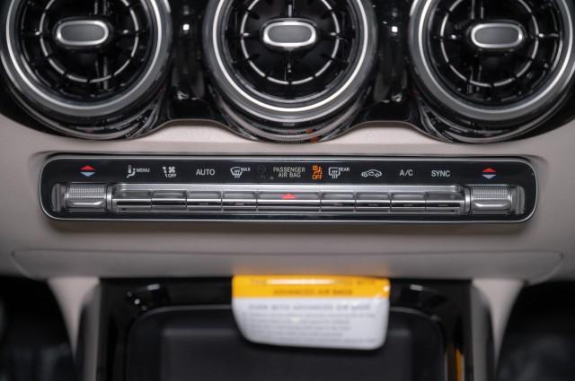 new 2025 Mercedes-Benz GLB 250 car, priced at $47,520