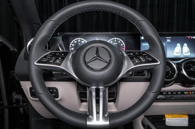 new 2025 Mercedes-Benz GLB 250 car, priced at $47,520