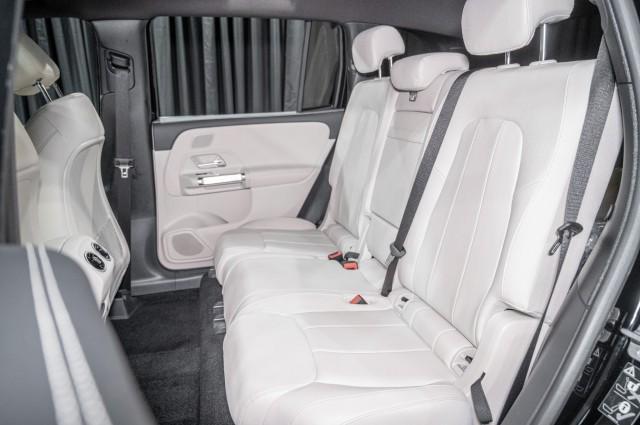 new 2025 Mercedes-Benz GLB 250 car, priced at $47,520