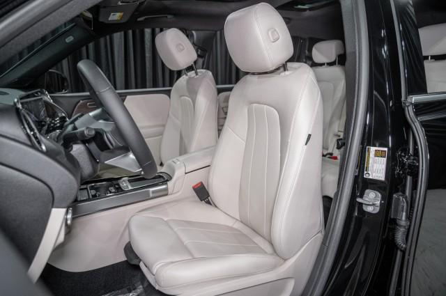 new 2025 Mercedes-Benz GLB 250 car, priced at $47,520