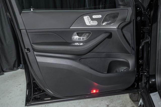 new 2025 Mercedes-Benz GLS 450 car, priced at $89,985