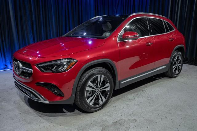 new 2025 Mercedes-Benz GLA 250 car, priced at $48,320