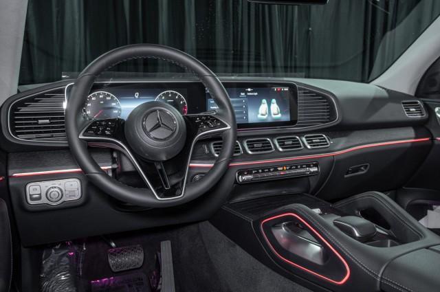 new 2025 Mercedes-Benz GLE 350 car, priced at $77,130