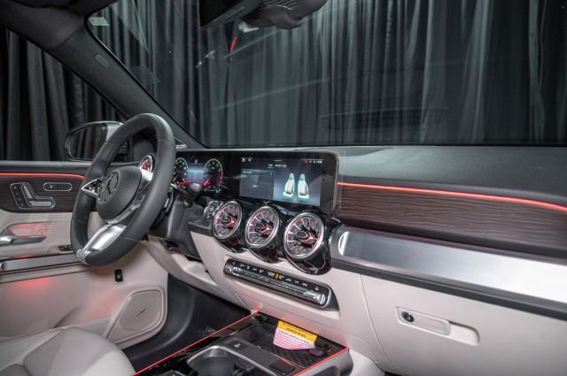 new 2025 Mercedes-Benz GLB 250 car, priced at $53,885