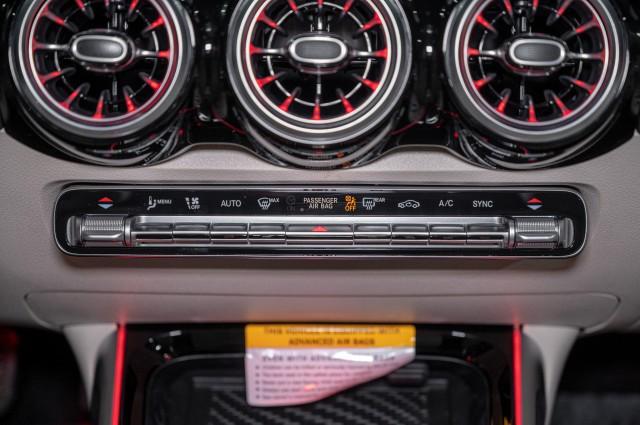 new 2025 Mercedes-Benz GLB 250 car, priced at $53,885