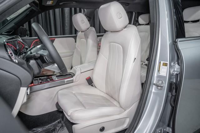 new 2025 Mercedes-Benz GLB 250 car, priced at $53,885