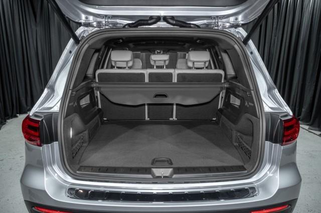 new 2025 Mercedes-Benz GLB 250 car, priced at $53,885