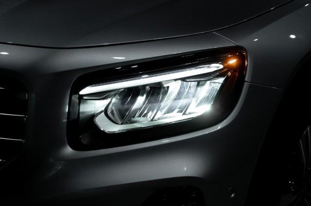 new 2025 Mercedes-Benz GLB 250 car, priced at $53,885