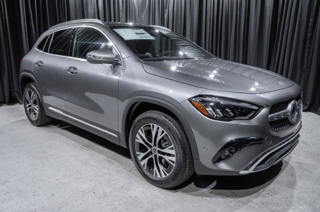 new 2025 Mercedes-Benz GLA 250 car, priced at $46,645