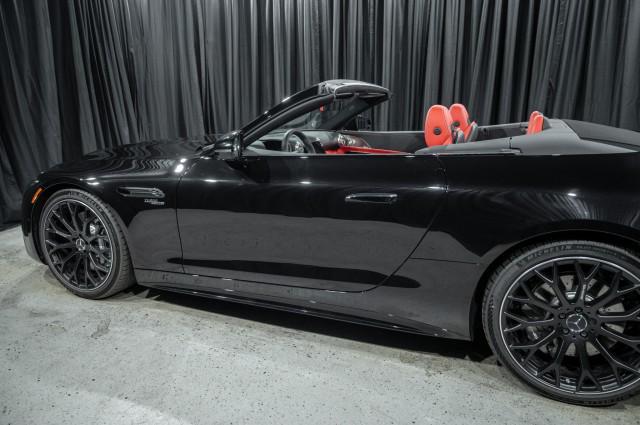 new 2025 Mercedes-Benz AMG SL 43 car, priced at $121,780