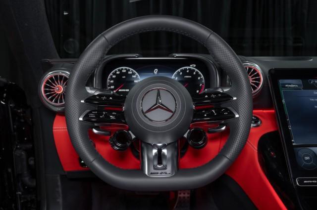 new 2025 Mercedes-Benz AMG SL 43 car, priced at $121,780