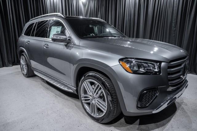 new 2025 Mercedes-Benz GLS 450 car, priced at $93,825